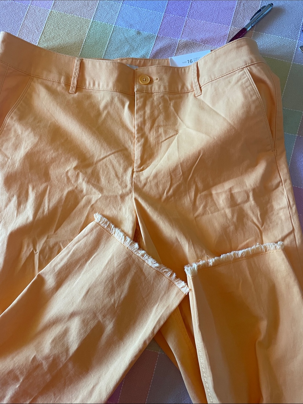Women’s Peach Frayed Hem Pants Curvy girlfriend chino